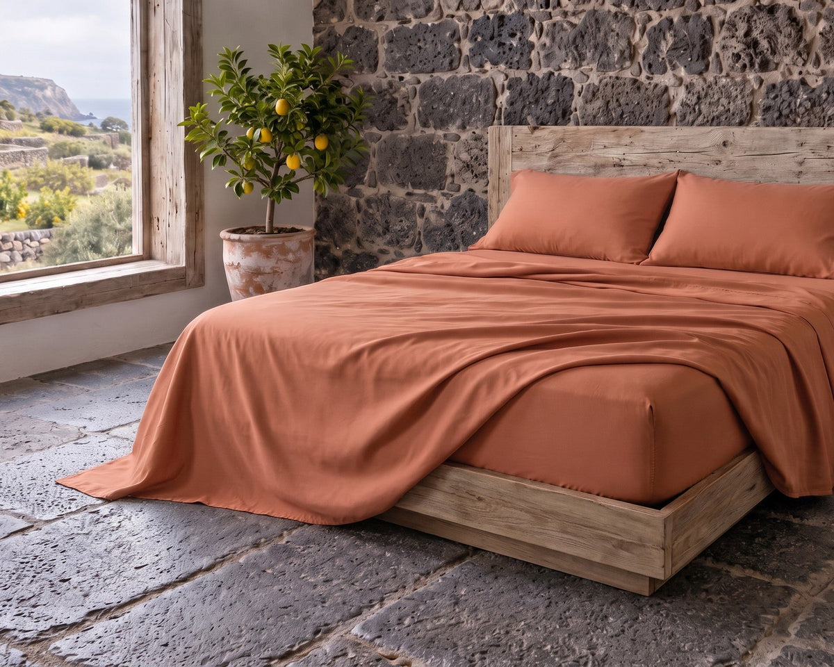 Lenzuolo piano in viscosa di bambù, angolo risvoltato sul lenzuolo con angoli | Terracotta
